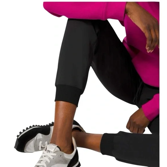 Lululemon Joggers 4 Black